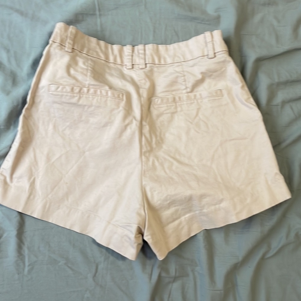 Pink shorts - Picture 3 of 3